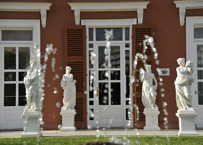 拉斯多洛娜斯温泉别墅酒店 5*