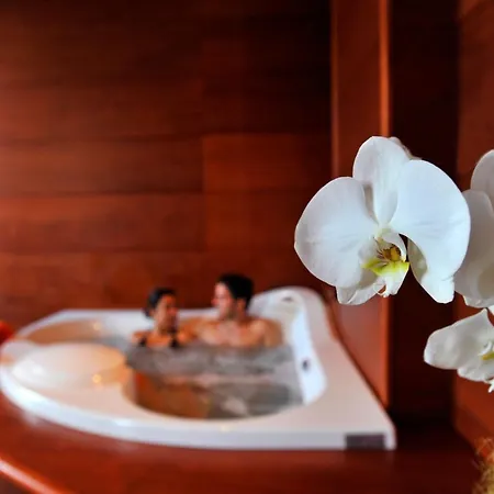 Tronas Hotel&spa