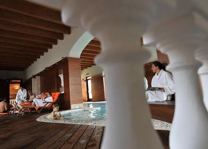 Tronas & Szálloda Alghero