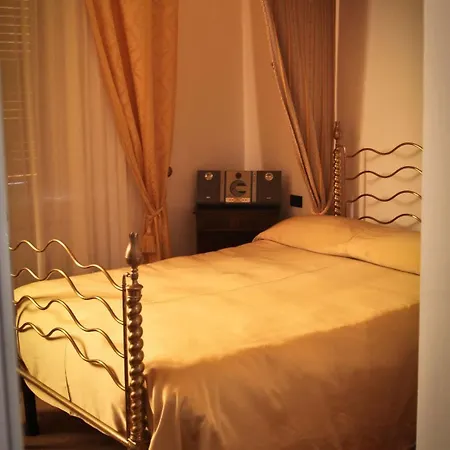 Hotel Tronas &